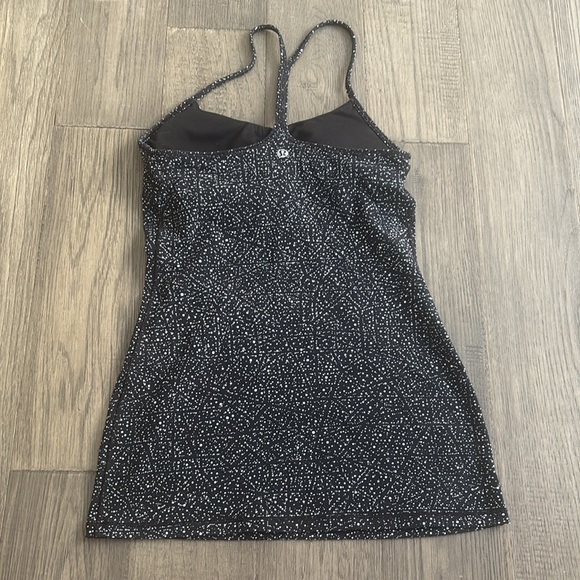 Lululemon | Power Pose Tank *Light Support For A/B Cup Night View White Black - Picture 6 of 10